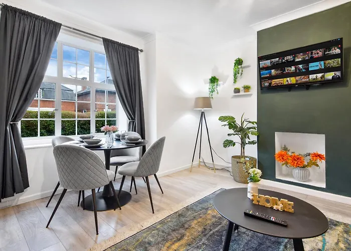 Luxe Stays Jacuzzi - Sleeps 7 - Putney Bridge