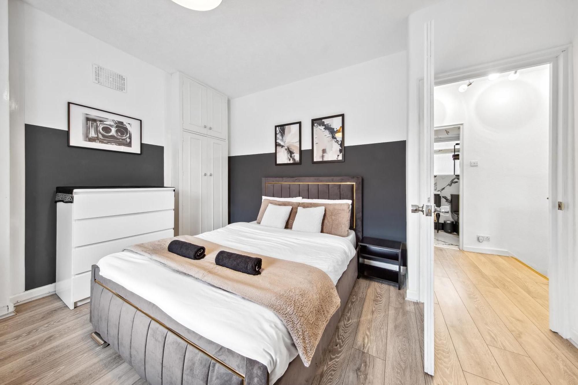 Luxe Jacuzzi - Sleeps 7 - Putney Bridge Casa vacanze *