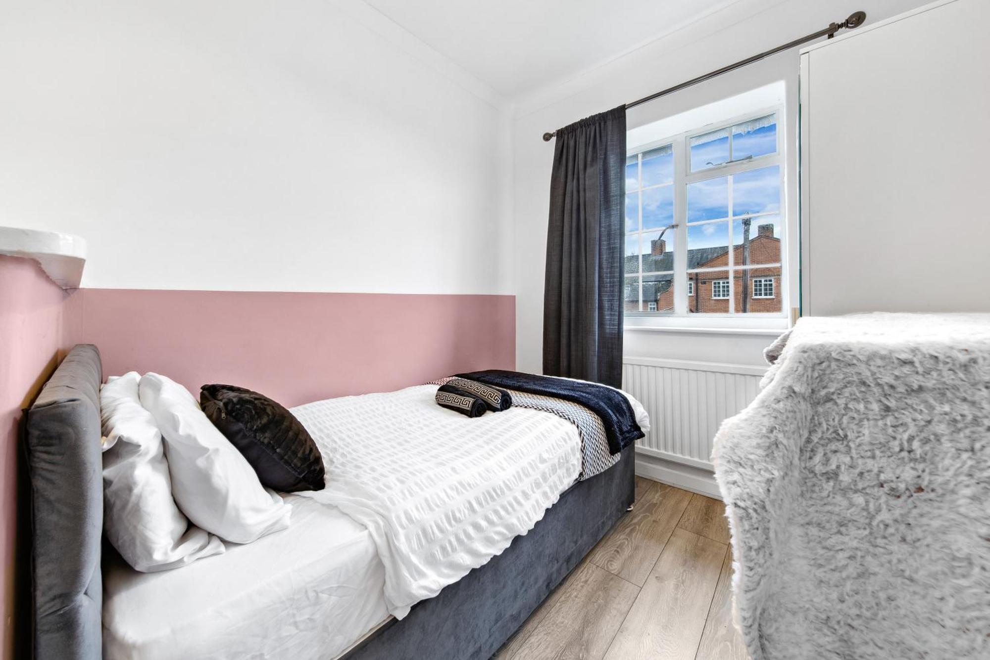 Luxe Jacuzzi - Sleeps 7 - Putney Bridge * Londra