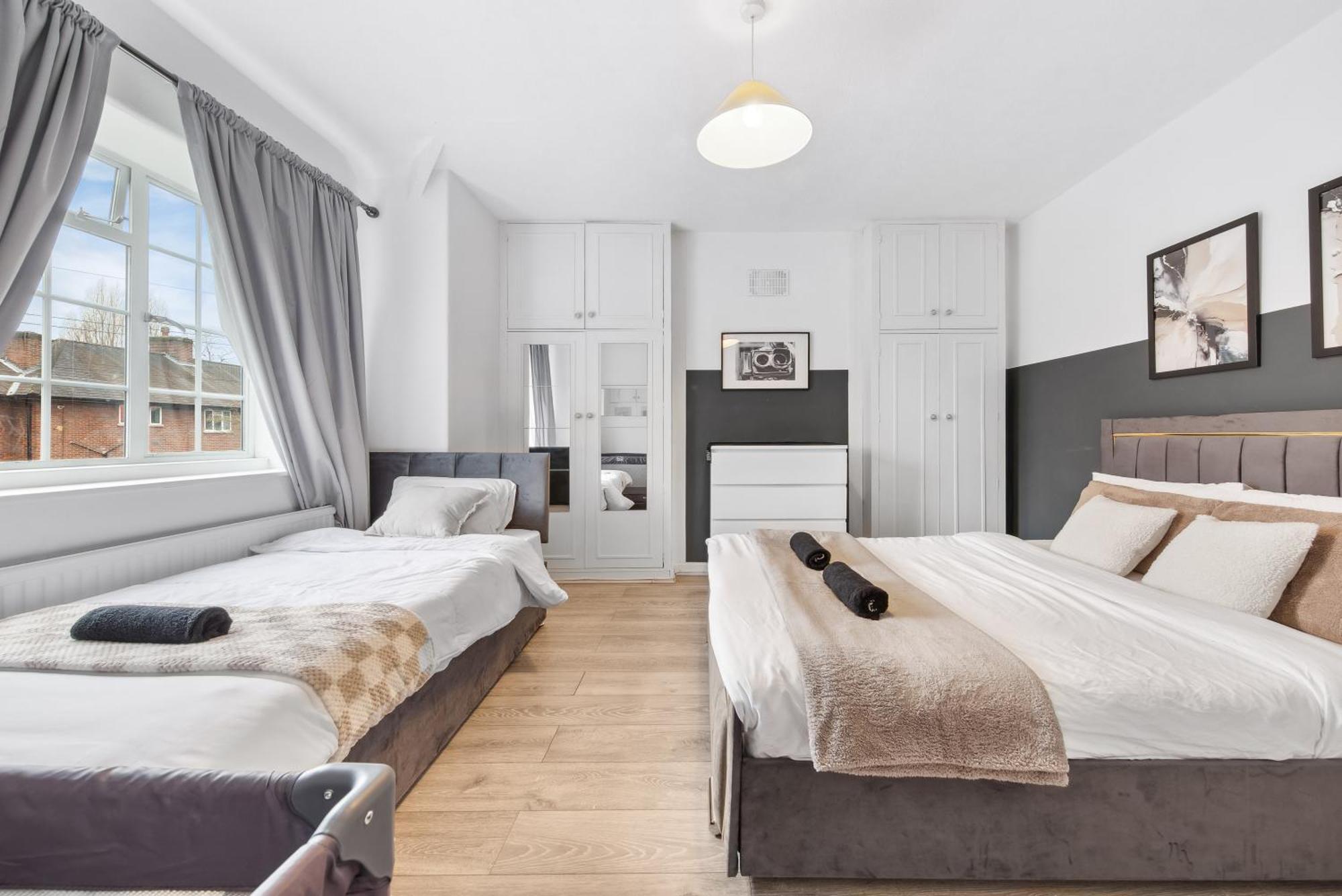 Luxe Jacuzzi - Sleeps 7 - Putney Bridge Casa vacanze Londra